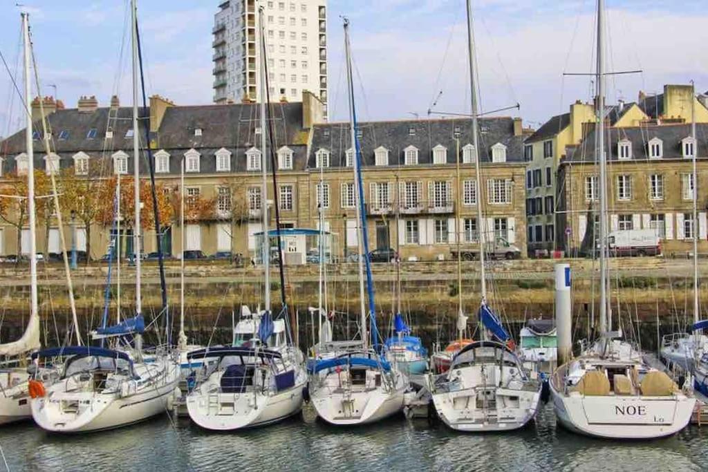 Ferienwohnung T2 Lumineux Refais A Neuf Avec Parking ! Lorient Exterior foto